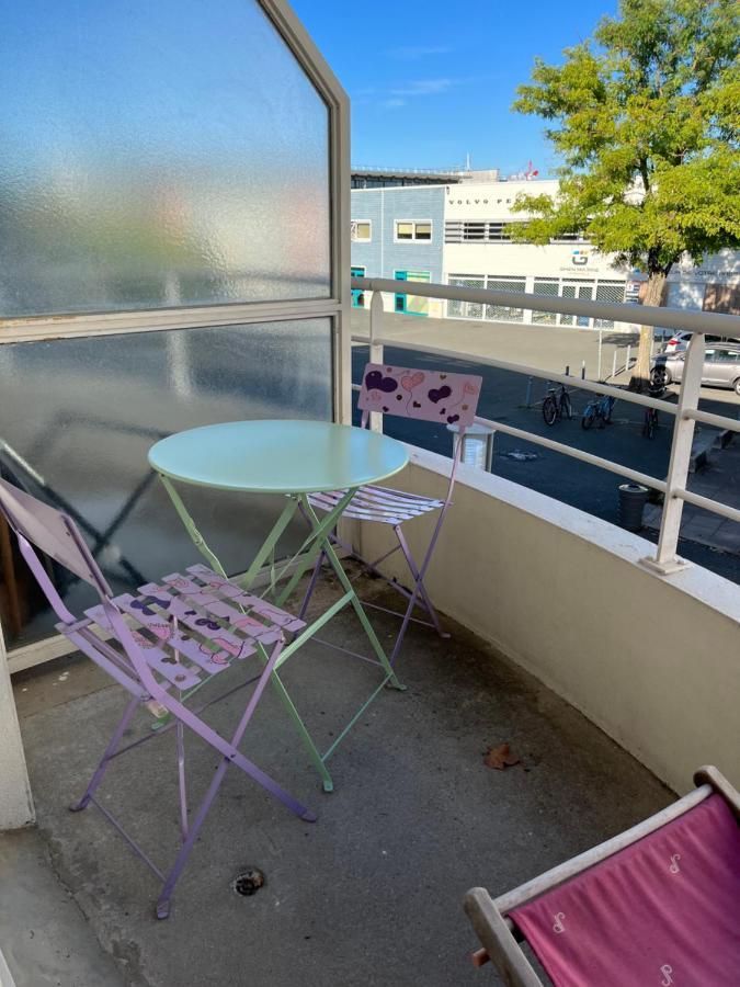 Au Coeur Du Centre Ville De La Rochelle Au Calme Avec Stationnement Gratuit Exterior foto