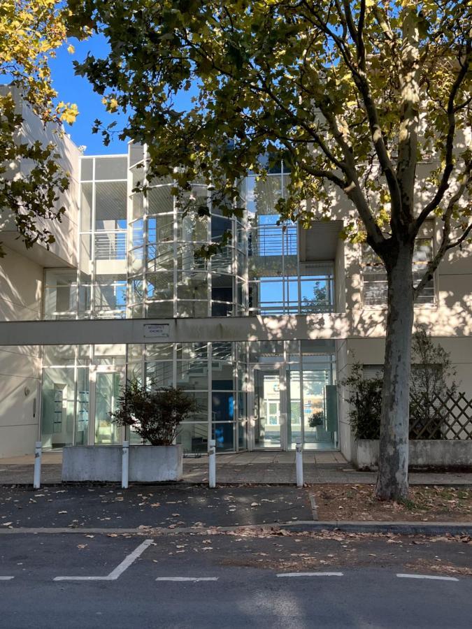Au Coeur Du Centre Ville De La Rochelle Au Calme Avec Stationnement Gratuit Exterior foto